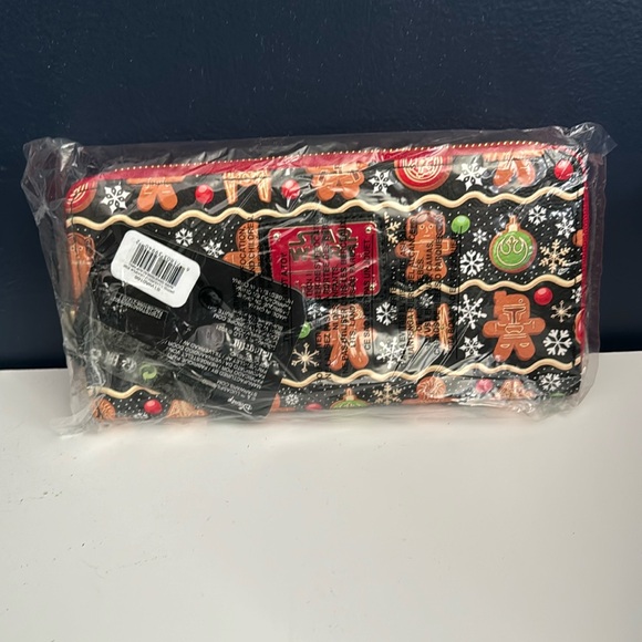 STAR WARS Disney loungefly gingerbread wallet NWT - Picture 3 of 4